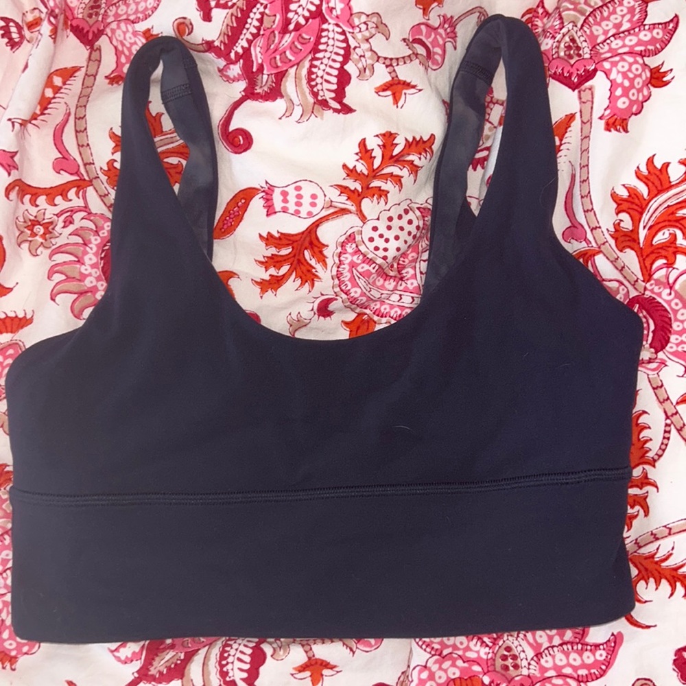 lululemon reversible align bra. Size:6 NWOT, never worn, great condition, navy!